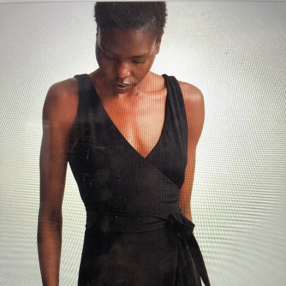 NEW CLUB MONACO BLACK Wrap Dress XS